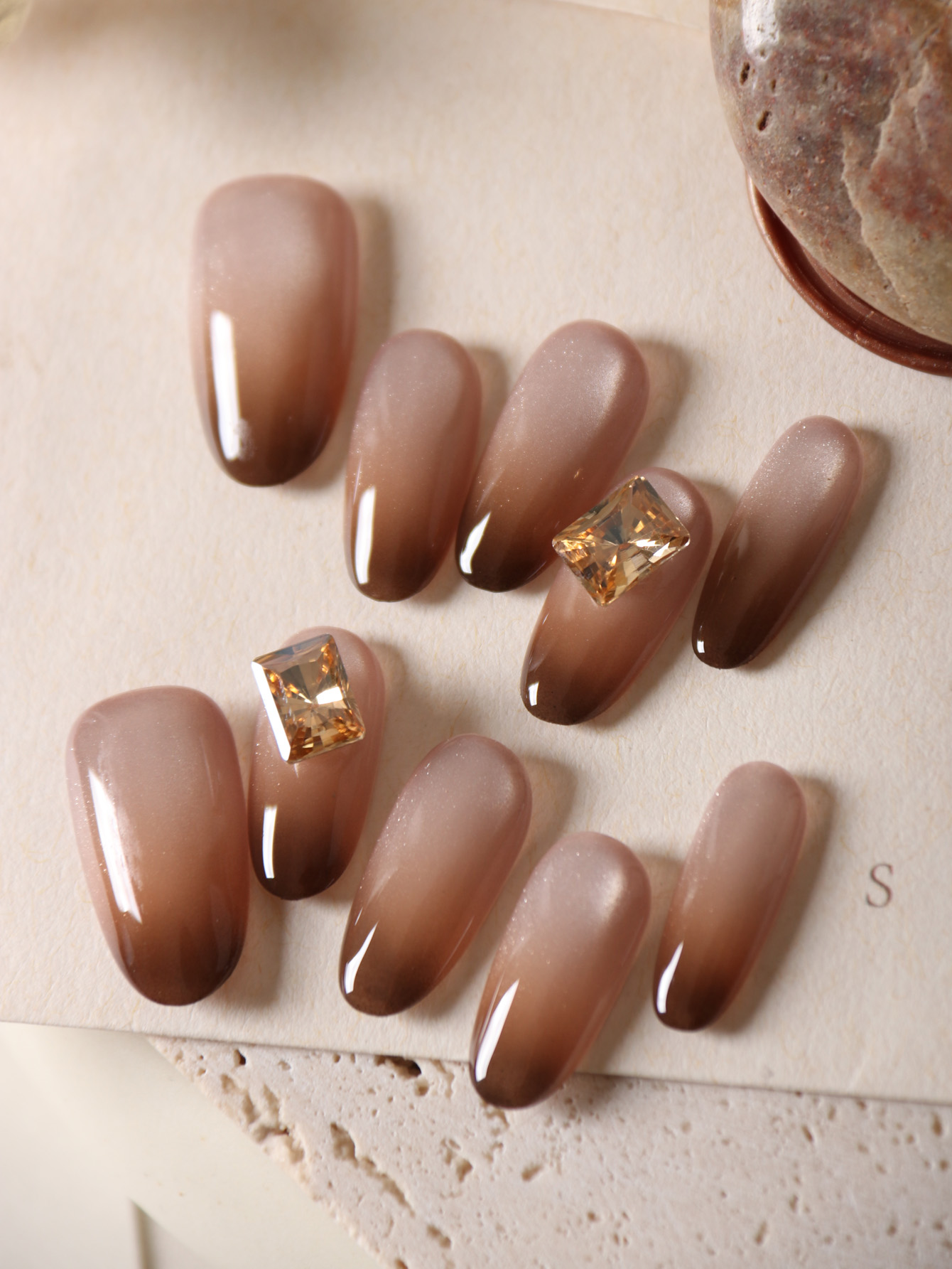 Nail Adhesive Tab - 10Pcs Press on Nails Short Brown