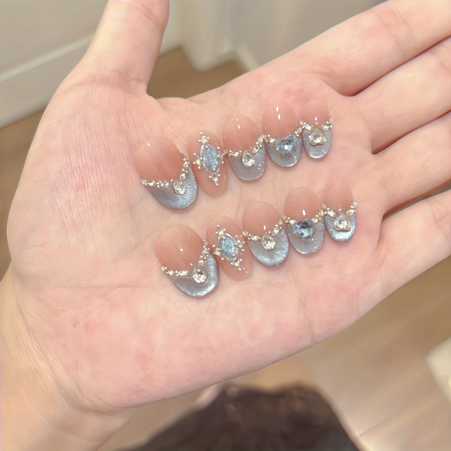 Nail Art Full Cat Eye - 10pcs Handmade Press-on Nail Snow Island